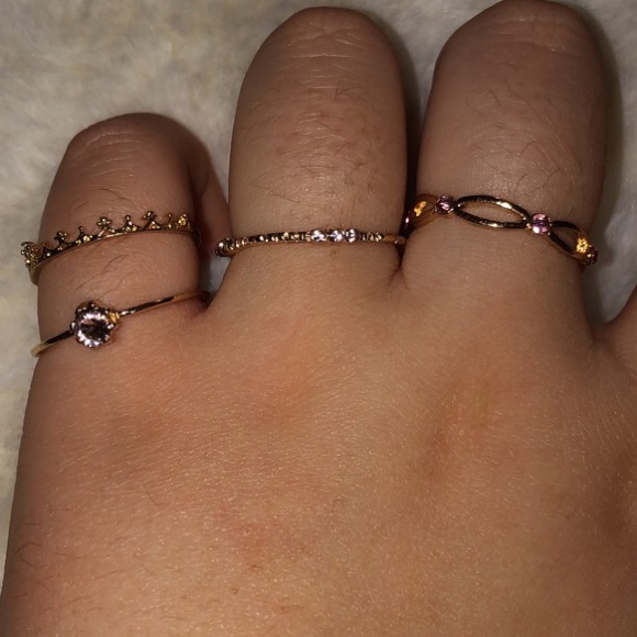Four Francesca’s Rings - Picture 3 of 4